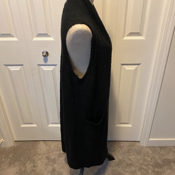 Women’s Size L Kismet long sweater vest - Picture 7 of 9